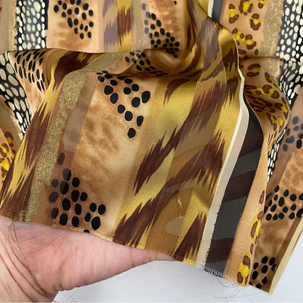 Animal Print Fabric Sheer Stripes Leopard Tiger Jungle Metallic 2‎ Yards Apparel - Picture 3 of 6